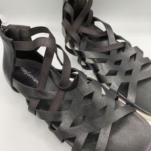 Comfortview Women's Black Strap Sandals / Shoes - Size 7M